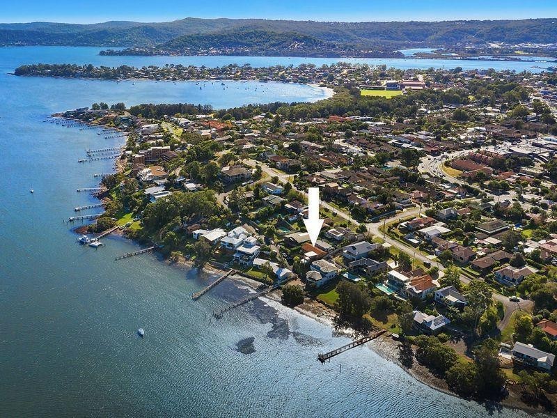 22 Wharf Street, East Gosford NSW 2250