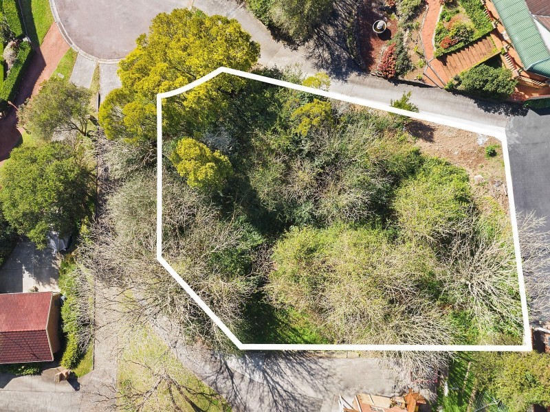 17 Janine Close, Lisarow NSW 2250