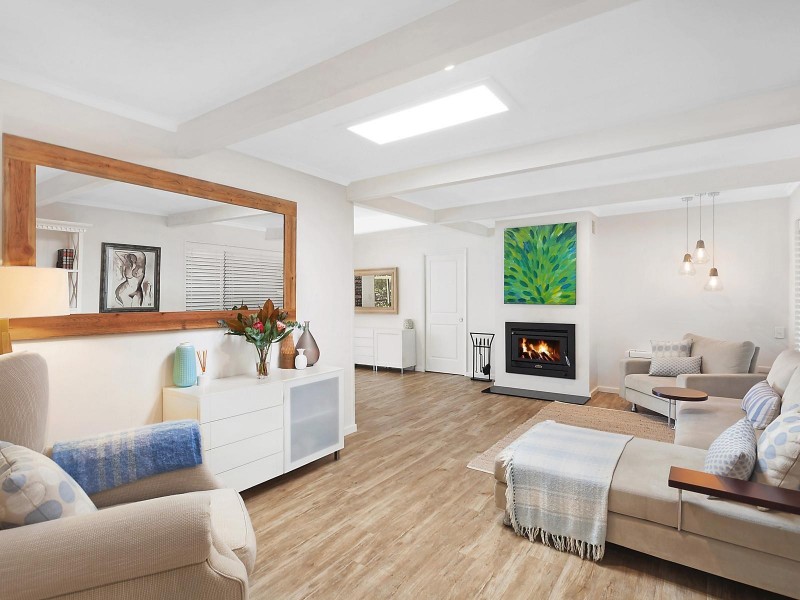 19 Bayside Drive, Green Point NSW 2251