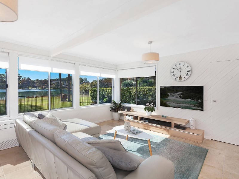 19 Bayside Drive, Green Point NSW 2251