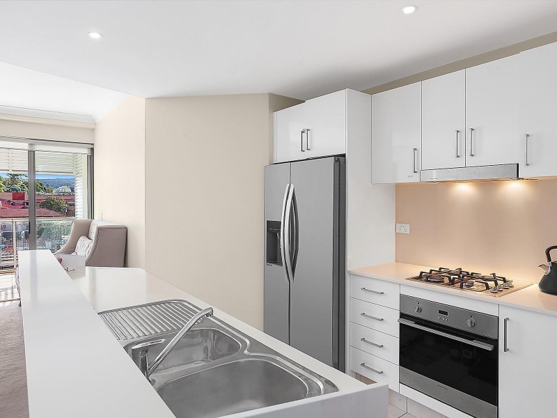 9/273 Mann Street, Gosford NSW 2250