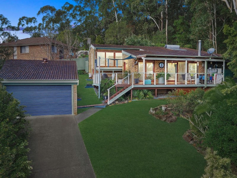 15 Beveridge Drive, Green Point NSW 2251