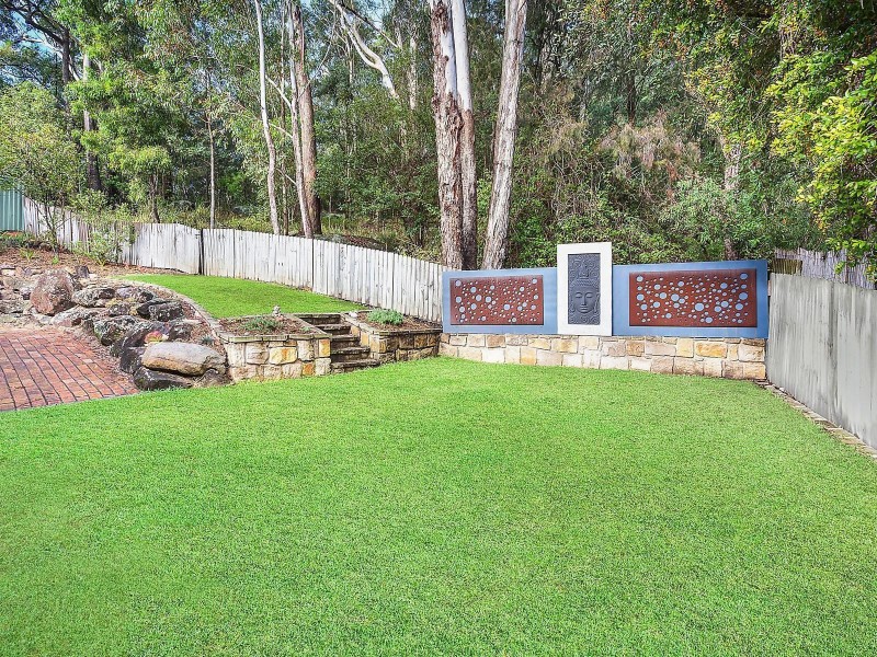 15 Beveridge Drive, Green Point NSW 2251
