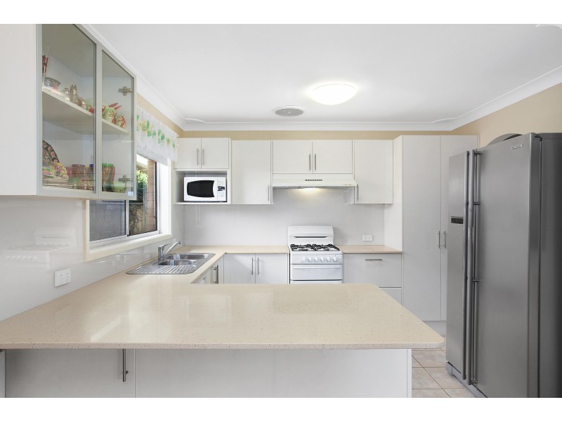 5 Wendy Drive, Point Clare NSW 2250