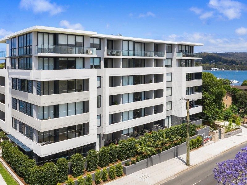 205/148A Albany Street, Point Frederick NSW 2250