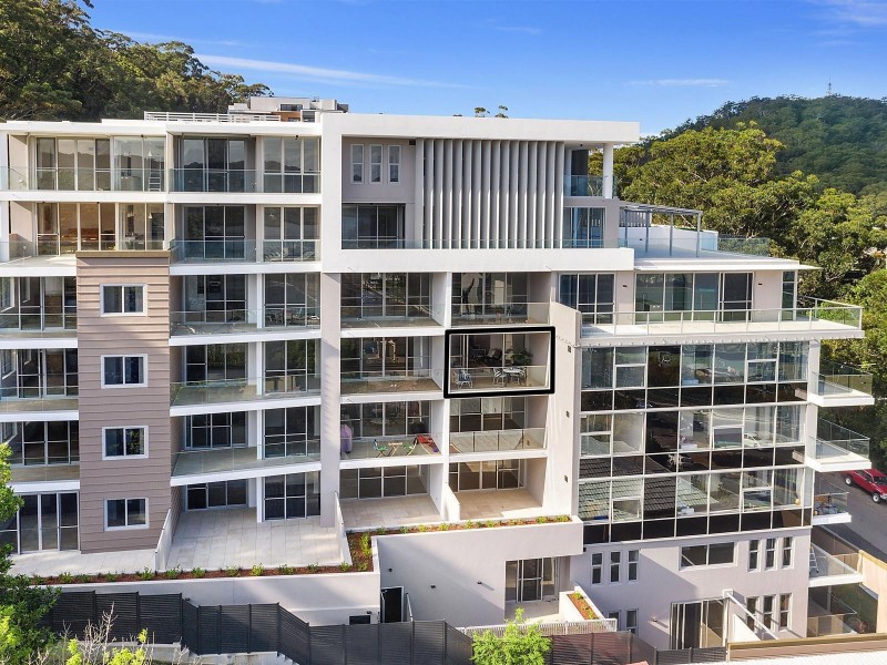 405/8 Kendall Street, Gosford NSW 2250