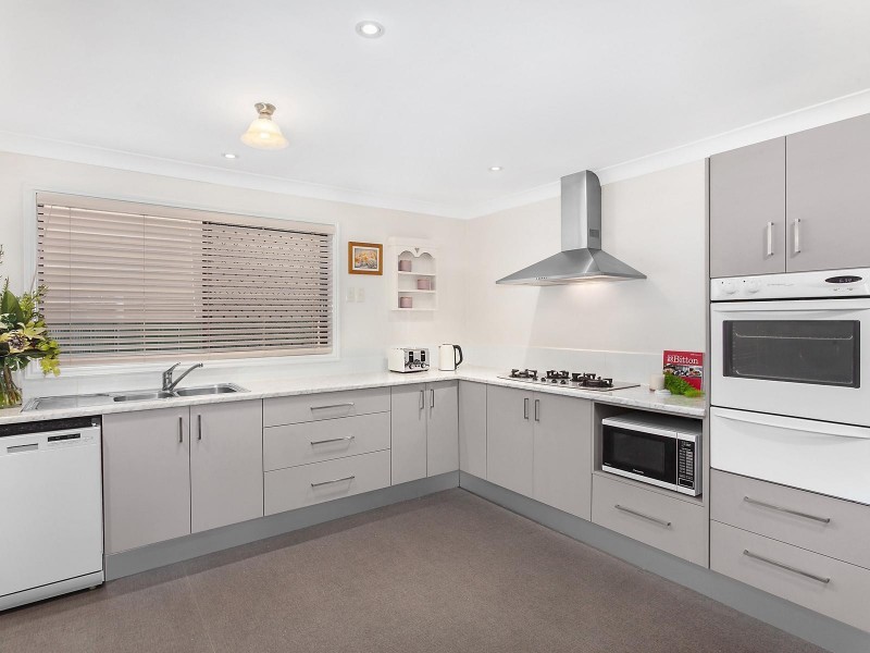 42 Audie Parade, Berkeley Vale NSW 2261