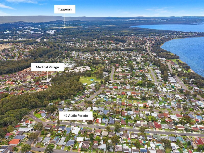 42 Audie Parade, Berkeley Vale NSW 2261