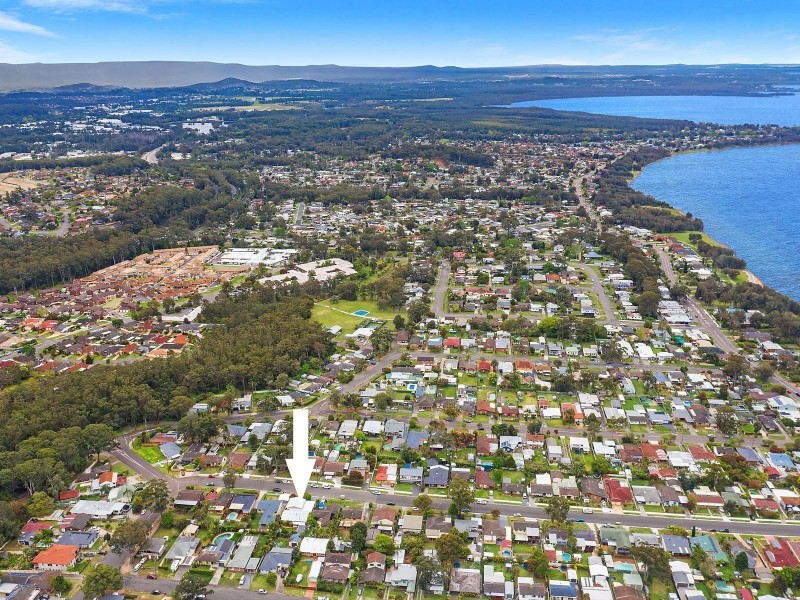 42 Audie Parade, Berkeley Vale NSW 2261