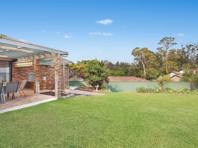 5 Guss Cannon Close, Green Point NSW 2251