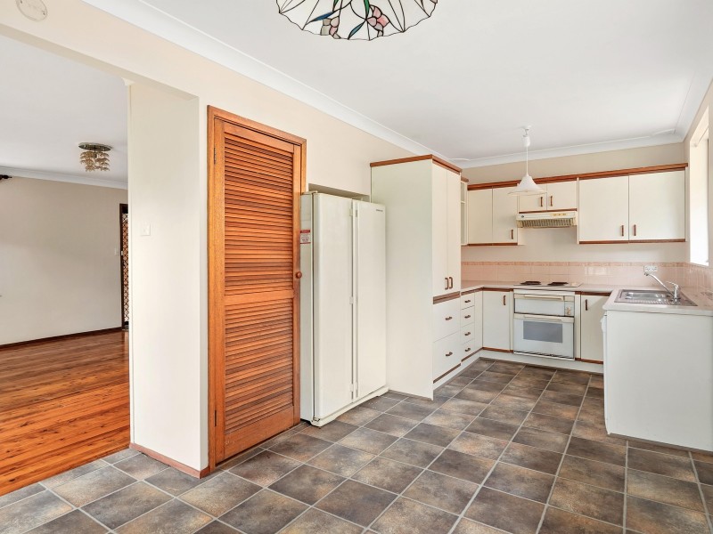 11 Haynes Street, Wyoming NSW 2250