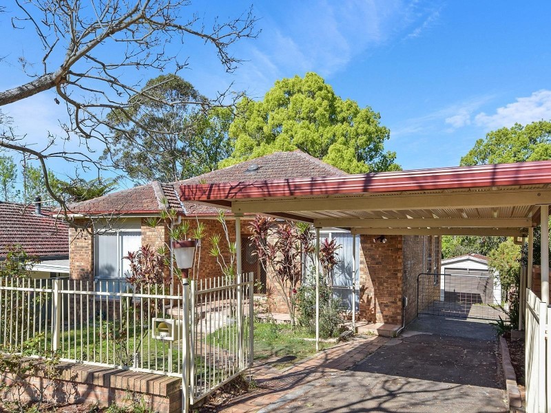 225 Gertrude Street, North Gosford NSW 2250