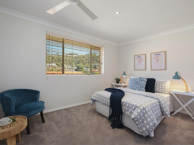 2/4 Woolunga Avenue, Terrigal NSW 2260