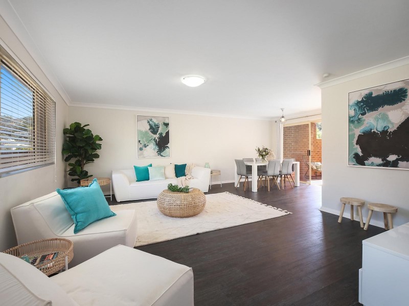 2/4 Woolunga Avenue, Terrigal NSW 2260