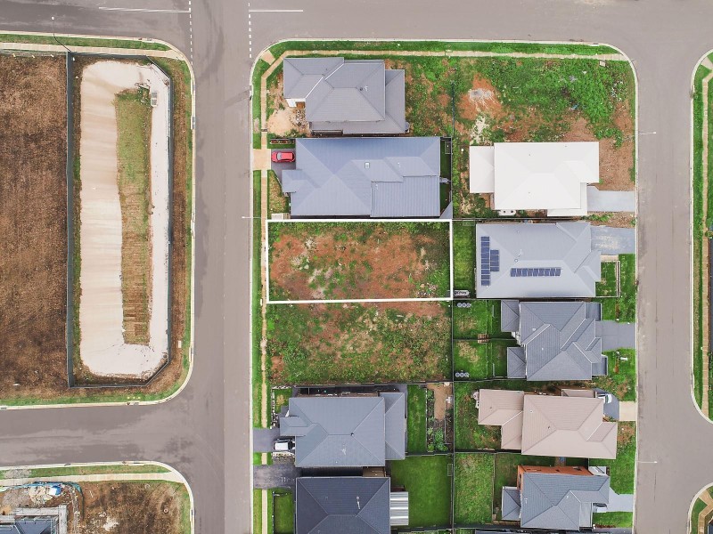 18 Newmarket Parkway, Box Hill NSW 2765