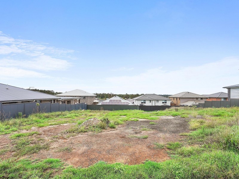 18 Newmarket Parkway, Box Hill NSW 2765