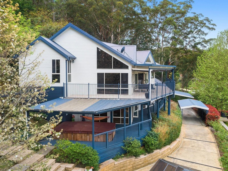 12 Old Farm Place, Ourimbah NSW 2258