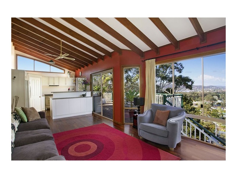 12 Margaret Rose Drive, East Gosford NSW 2250