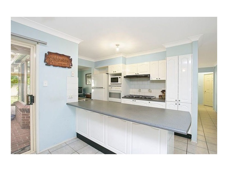 2 Penloo Close, Narara NSW 2250