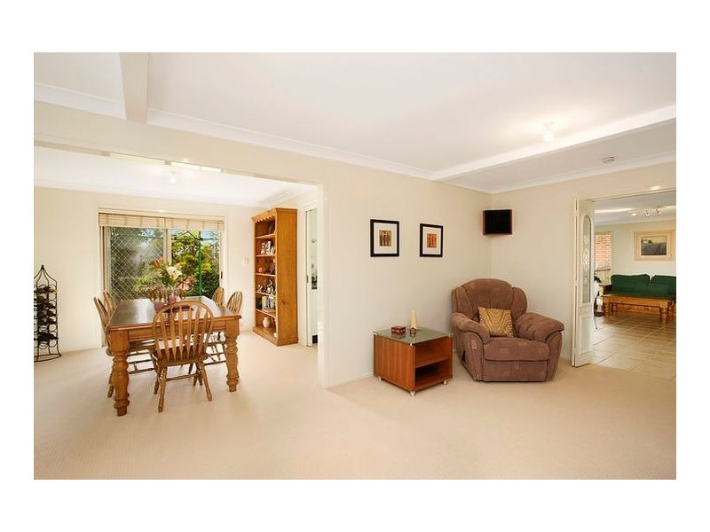 11 Karen Close, Lisarow NSW 2250