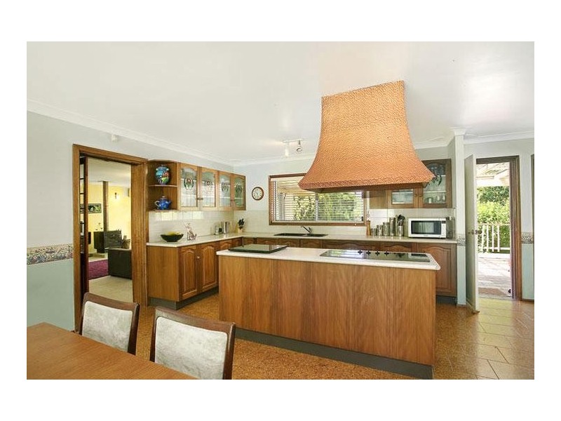 237 Wells Street, Springfield NSW 2250