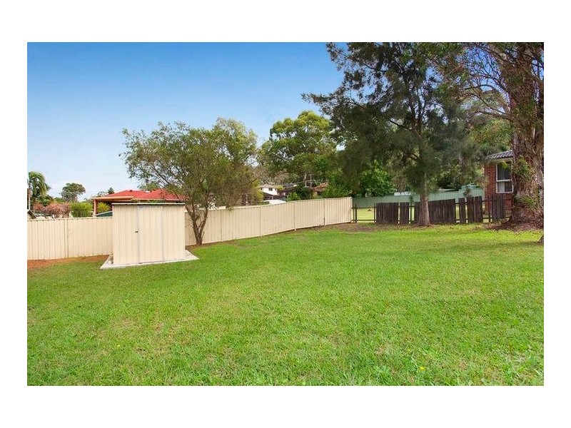 5 Rainforest Road, Wyoming NSW 2250