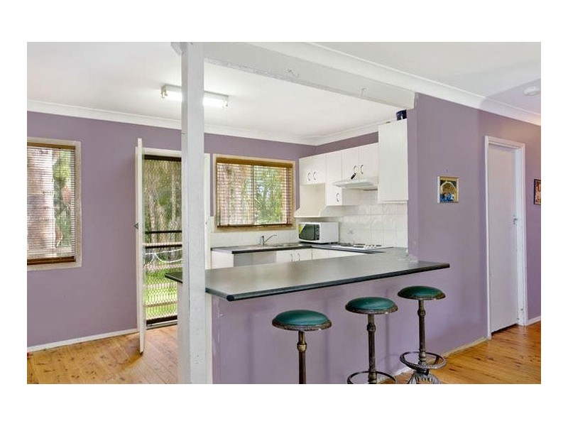 15 Maidens Brush Road, Wyoming NSW 2250