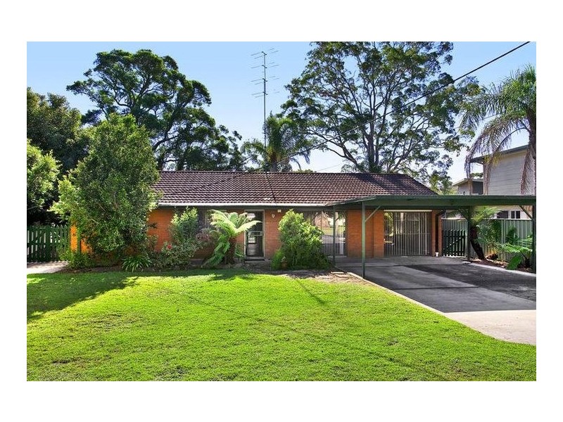9 Jerribin Street, Wyoming NSW 2250