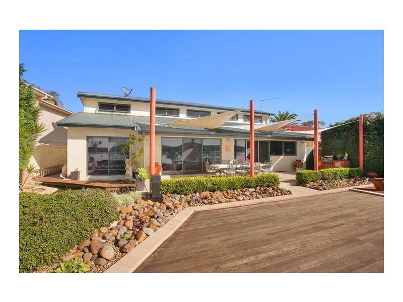 33 Nautilus Crescent, St Huberts Island NSW 2257