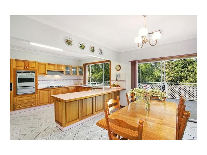 7 Cambourn Drive, Lisarow NSW 2250