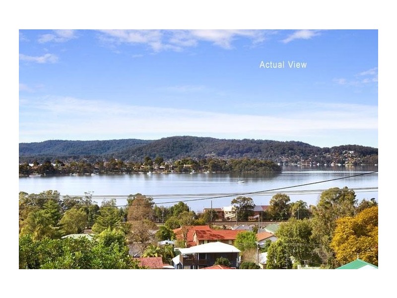 5 Hughes Street, Point Clare NSW 2250