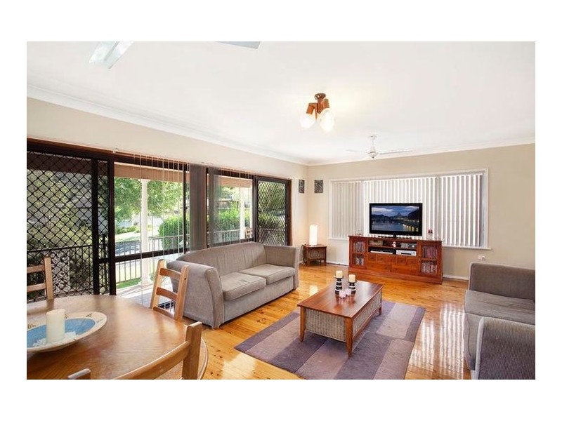 35 Maple Street, Wyoming NSW 2250