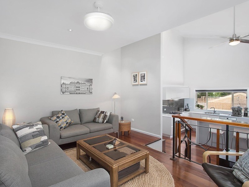 6 Eagle Close, Lisarow NSW 2250