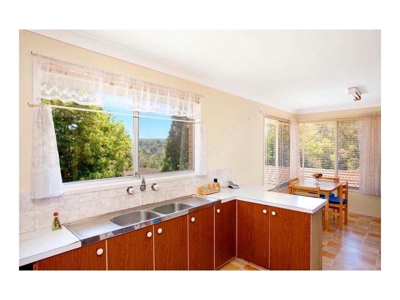 17 Elizabeth Street, Wyoming NSW 2250