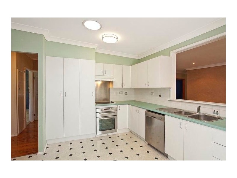 1 Opala Avenue, Wyoming NSW 2250