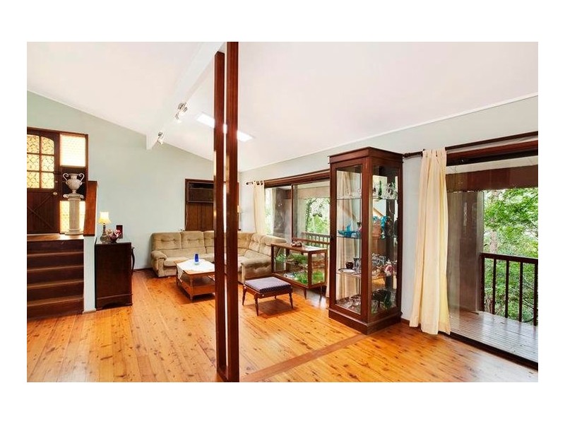 73 Bay View Avenue, East Gosford NSW 2250