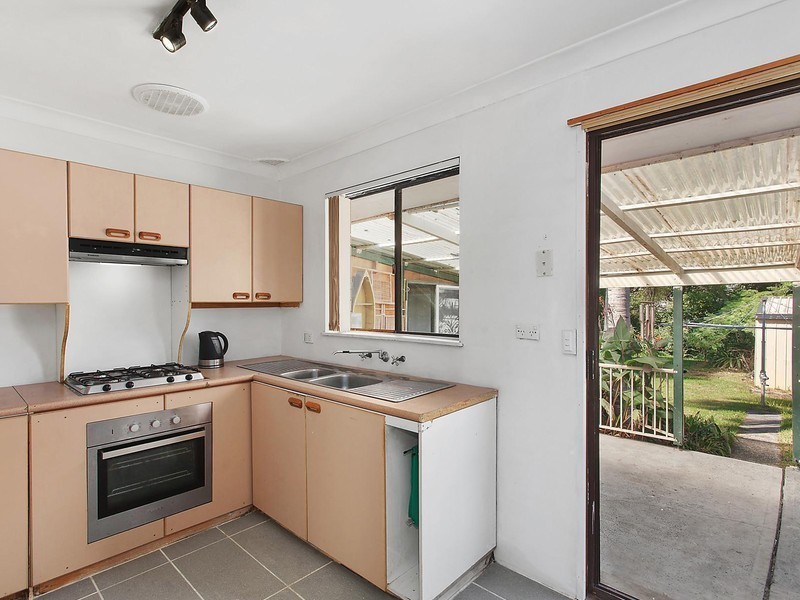 22 Chamberlain Road, Wyoming NSW 2250