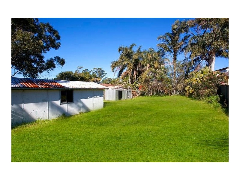 16  Henry Parry Drive, East Gosford NSW 2250