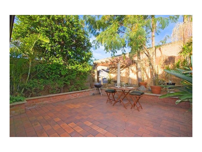 212 Unwins Bridge Road, Sydenham NSW 2044