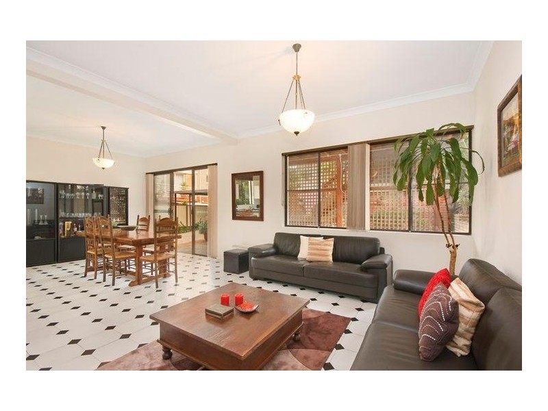 19 Walton Crescent, Abbotsford NSW 2046
