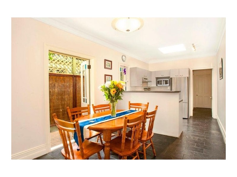 10 Commodore Street, Newtown NSW 2042