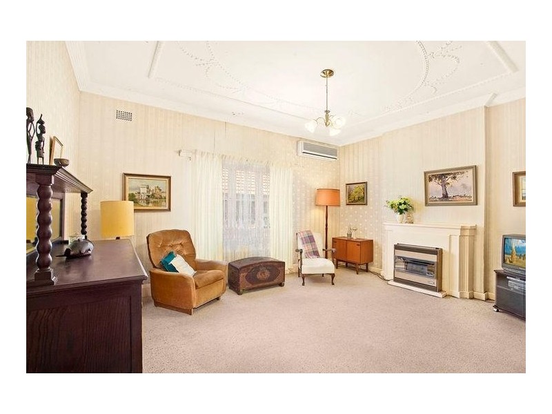 38 Dixson Avenue, Dulwich Hill NSW 2203