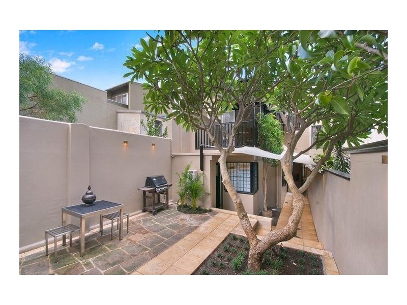 11 Charles Street, Forest Lodge NSW 2037