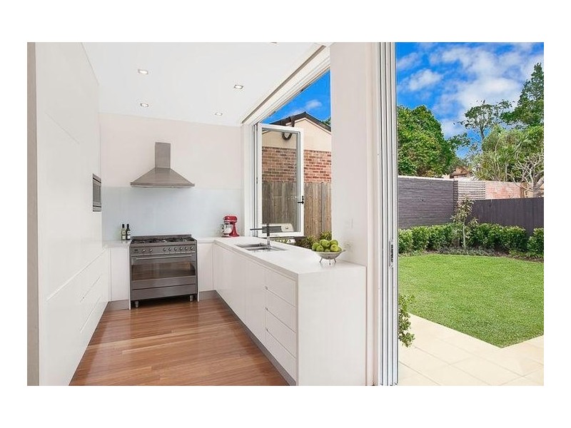12 Boronia Avenue, Russell Lea NSW 2046