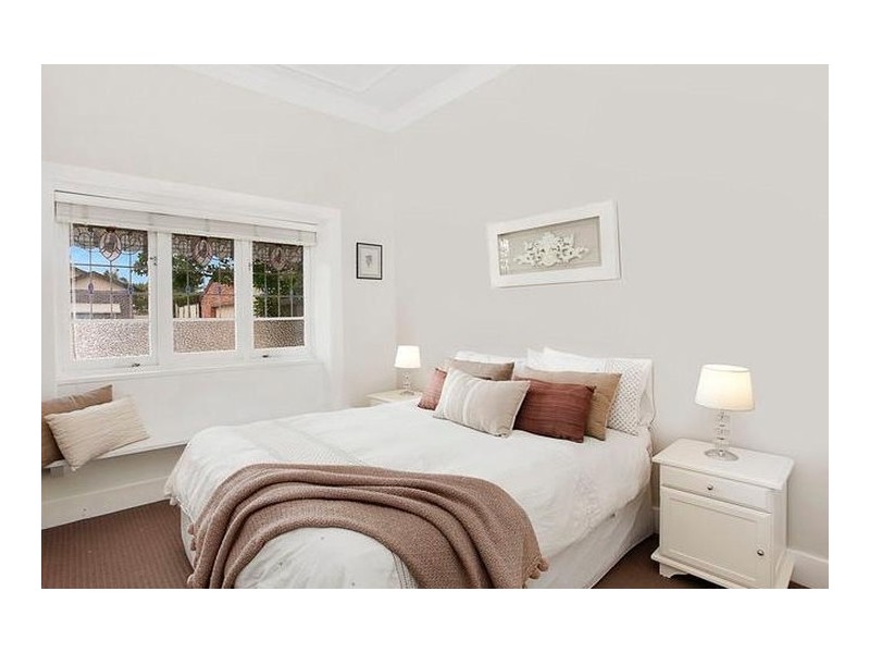 12 Boronia Avenue, Russell Lea NSW 2046