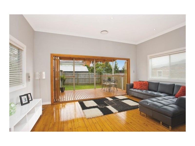 4 Edenholme Road, Russell Lea NSW 2046