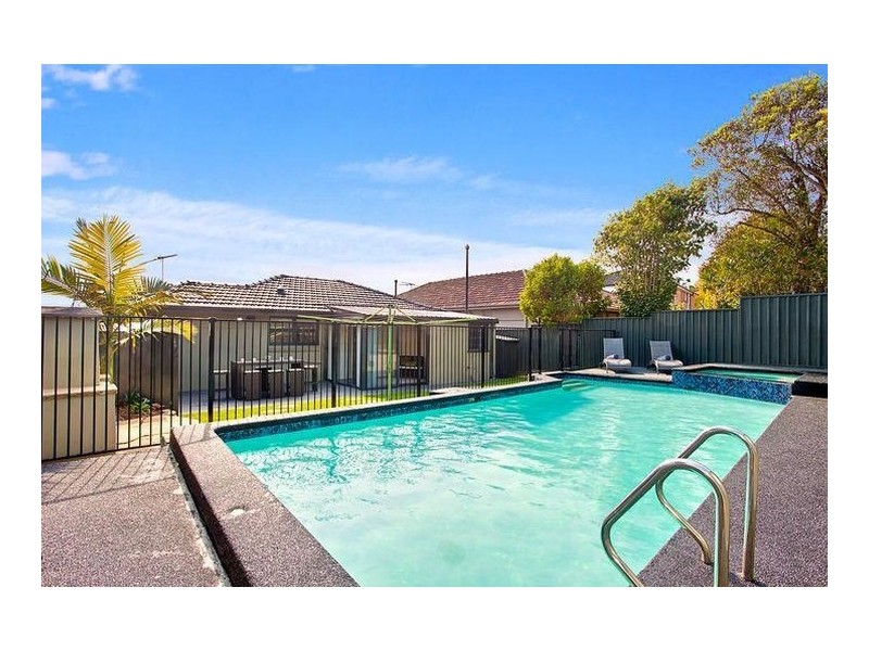 45 Paris Avenue, Earlwood NSW 2206