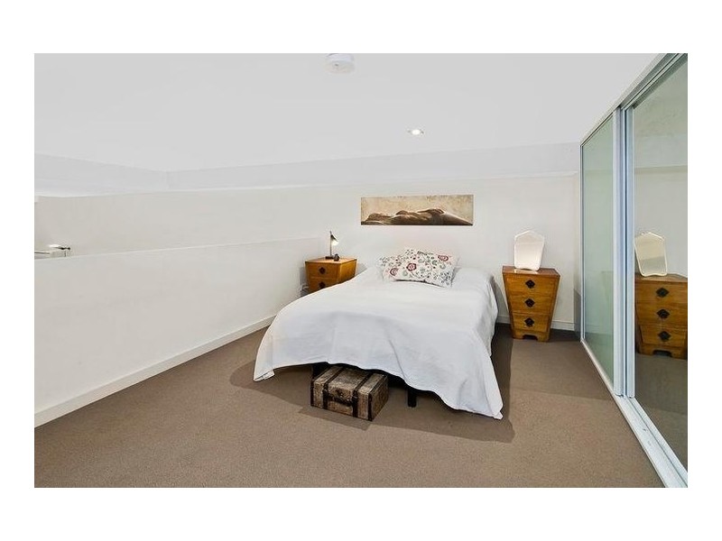 18 Lyons Road, Camperdown NSW 2050
