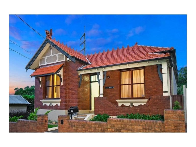 7 Wilga Avenue, Dulwich Hill NSW 2203