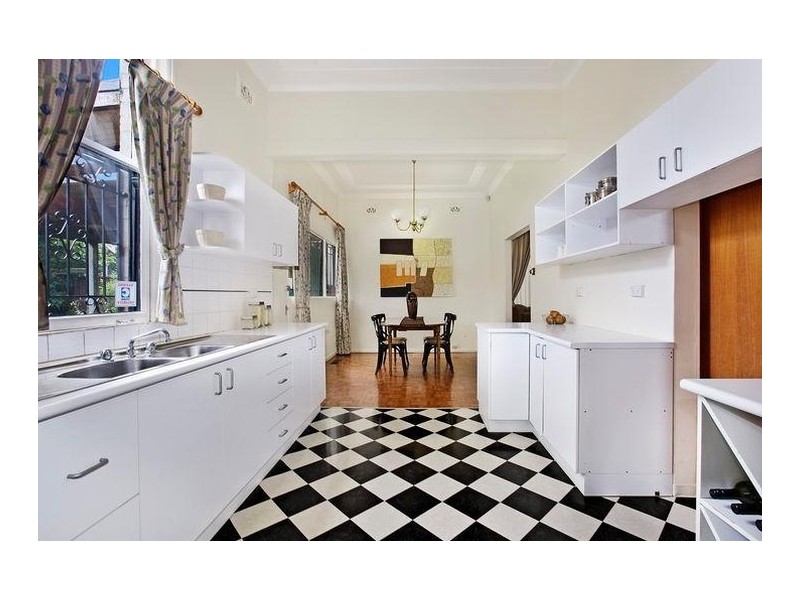 7 Wilga Avenue, Dulwich Hill NSW 2203